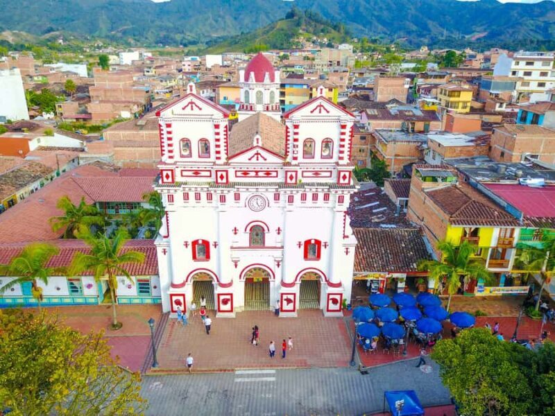 Medellín: Private Guatapé Tour w/ Breakfast, Lunch & Cruise - Medellín: Private Guatapé Tour w/ Breakfast, Lunch & Cruise — A Deep Dive into Colombia’s Colorful Gem
