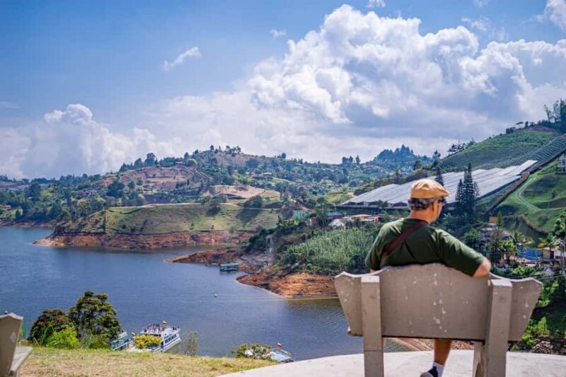 Medellín: Private Guatapé Tour w/ Breakfast, Lunch & Cruise - FAQs