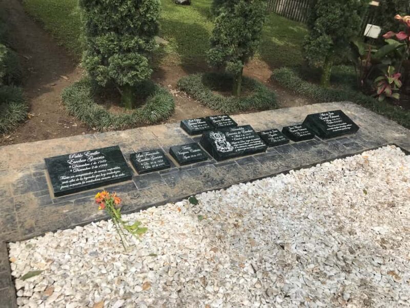 Medellín: Private Pablo Escobar Tour with Cable Car Ride - Key Points