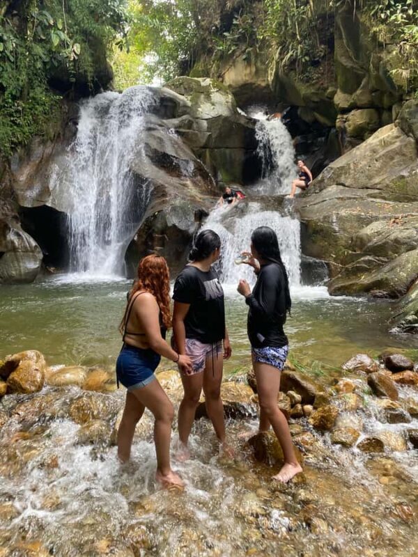 Medellin: waterfalls and naturals poolls tour - A Complete Look at the Medellin Waterfalls & Natural Pools Tour