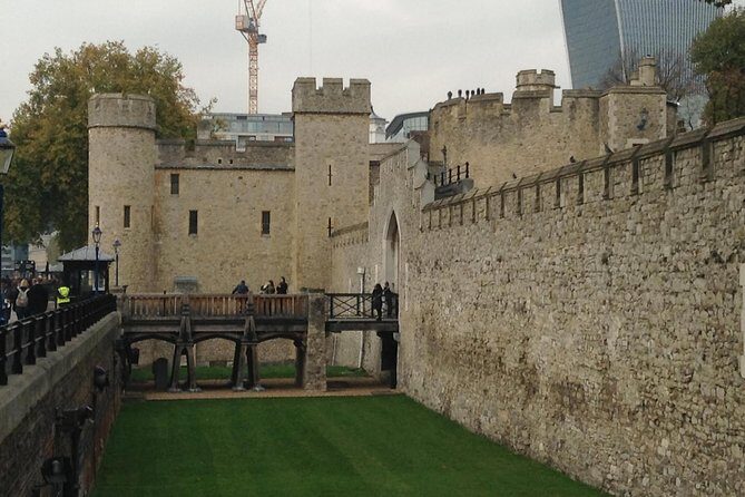 Medieval London: A Self-Guided Audio Tour from Monument to the Tower of London - Who Should Consider This Tour?