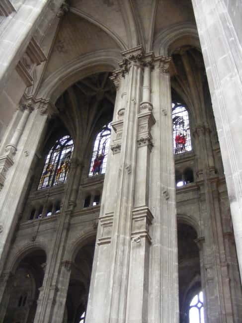 Medieval Paris Private 2h Walking Tour - Key Points: