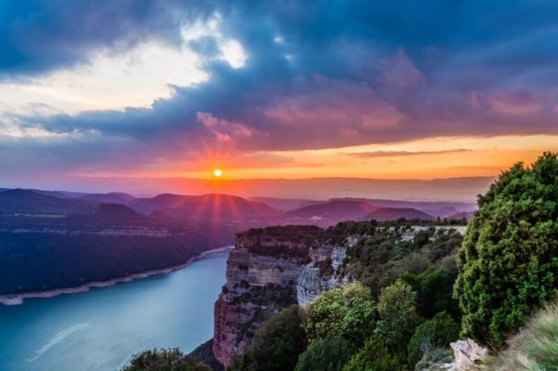Medieval Towns of Catalonia Full-Day Car Trip from Barcelona - A Deep Dive into the Experience