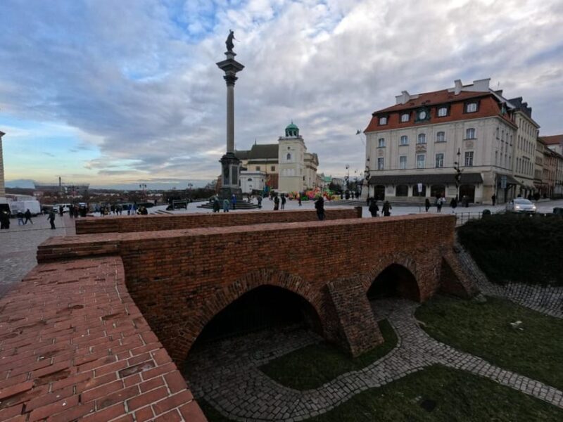 Medieval Warsaw Walking Tour with Smartphone App - Key Points
