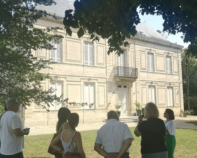 Médoc wine tour from Bordeaux: 2 wineries & 6 wines - Who Should Choose This Tour?