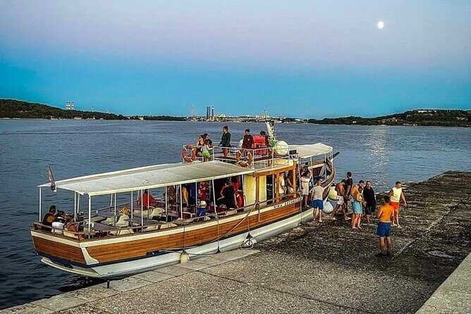 Medulin: Private Sunset Boat Cruise with Wine Tasting - FAQ