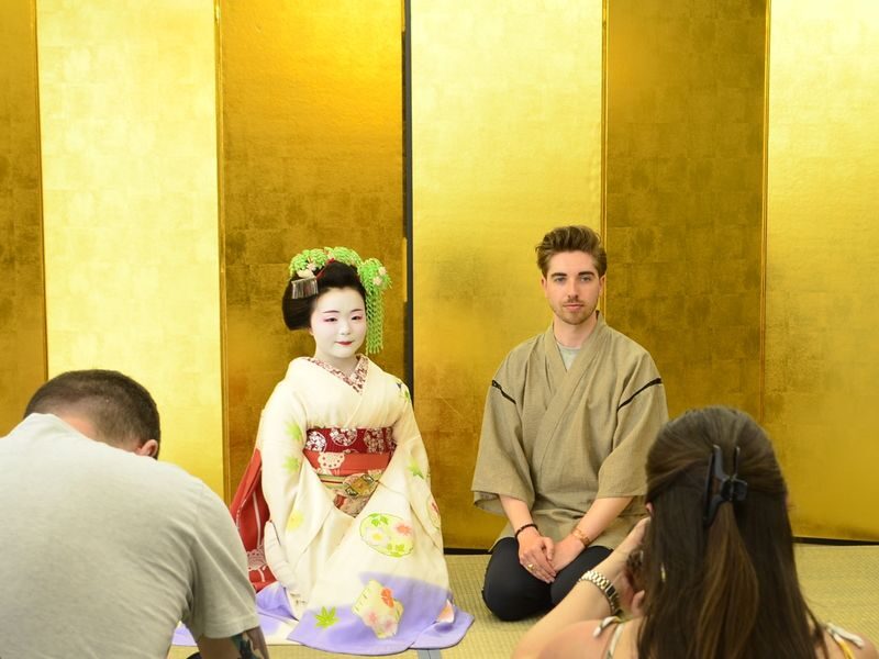 MEET MAIKO: Meet-&-Greet, Maiko Show & Experience in Kyoto - A short introduction to Kyoto’s maiko tradition