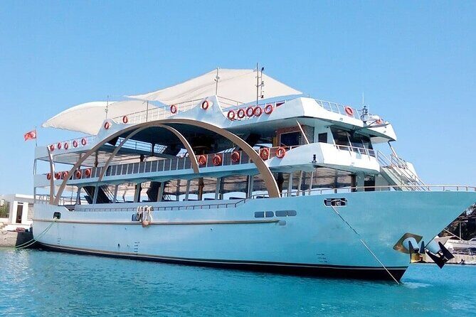 Mega Star Yacht Tour with Lunch, Foam Party & Transfer From Belek - FAQ