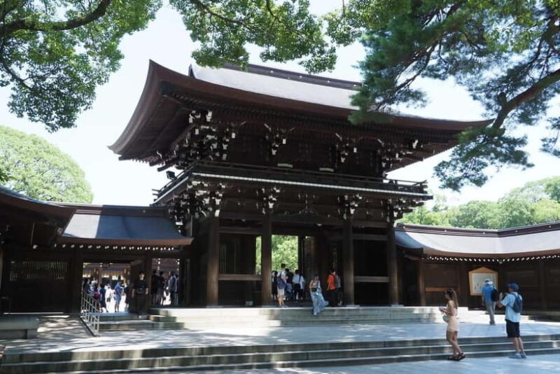 Meiji Jingu Shrine; Aoyama; Art Museums and Walking Tours - The Sum Up