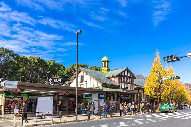 Meiji Shrine & Harajuku Walking Tour Tradition Meets Pop Culture - Experience Tokyo’s Contrasts: Tradition Meets Pop Culture