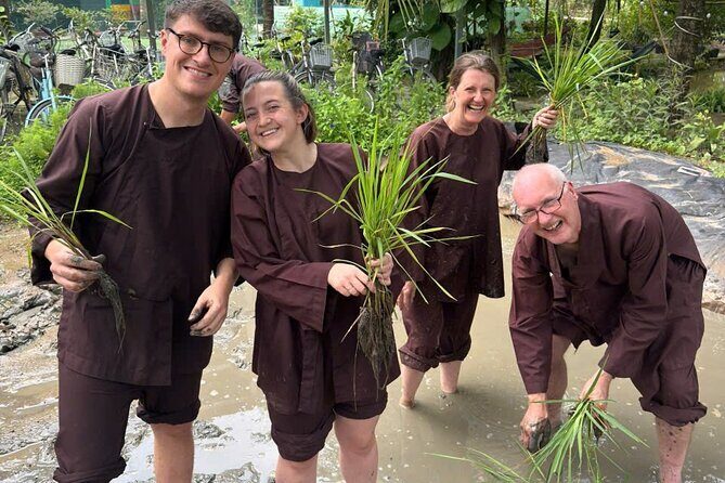 Mekong 2 Days 1 Night SMALL GROUP Stay at Family Tiny Homestay WITH BBQ DINNER - Discover the Mekong Delta in 2 Days: A Small Group Homestay Adventure