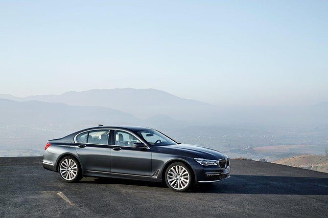 Melbourne Airport To CBD Transfers Sedan (Audi A8, BMW 7 & Mercedes S-Class) - FAQ: Melbourne Airport To CBD Transfers by Sedan