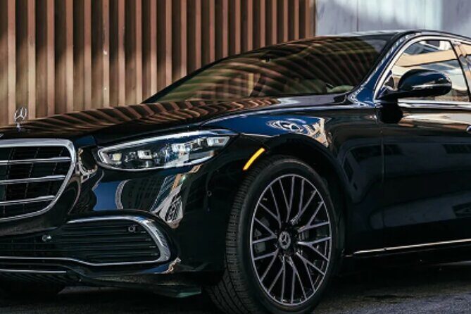 Melbourne Airport to City Transfer by Luxury Car - FAQ