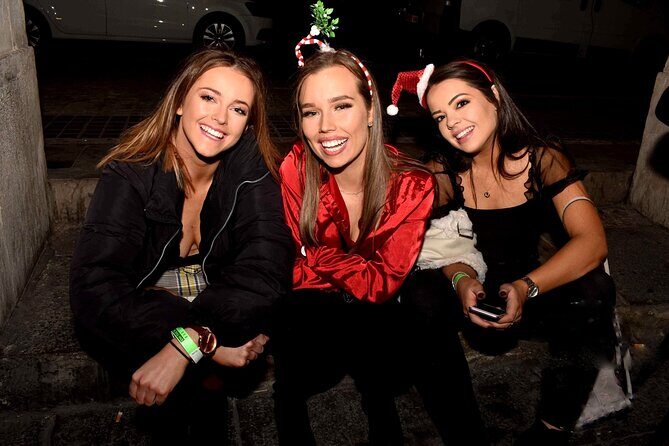 Melbourne Christmas Bar Crawl - A Close Look at the Melbourne Christmas Bar Crawl
