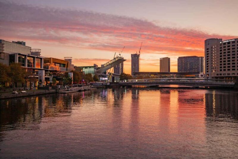 Melbourne: Luxury Sunset Cruise on Yarra River - Melbourne: Luxury Sunset Cruise on Yarra River