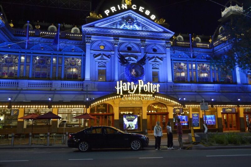 Melbourne: Nighttime Private City Tour with Transfer & Stops - The Value of a Private Night Tour