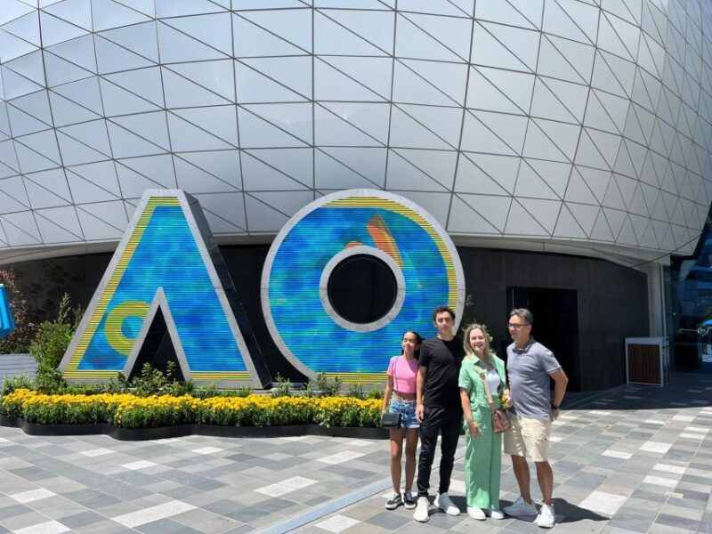 Melbourne Park Tennis Sporting Experience - Key Points