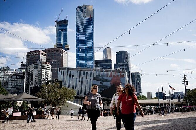 Melbourne Private Bites and Sights with Skydeck Entrance - Key Points
