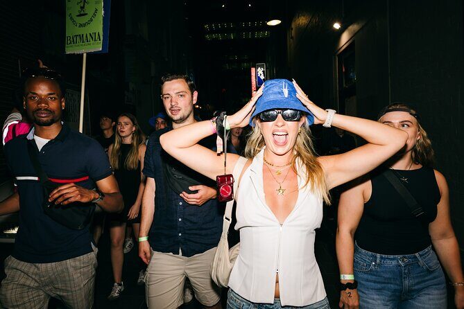 Melbourne Pub Crawl (Batmania Tours) - A Fun-Filled Night in Melbourne: The Pub Crawl Experience
