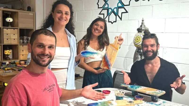 Melbourne: Resin Art Classes - Cheeseboard & Coasters - A Deep Dive into the Resin Art Experience in Melbourne