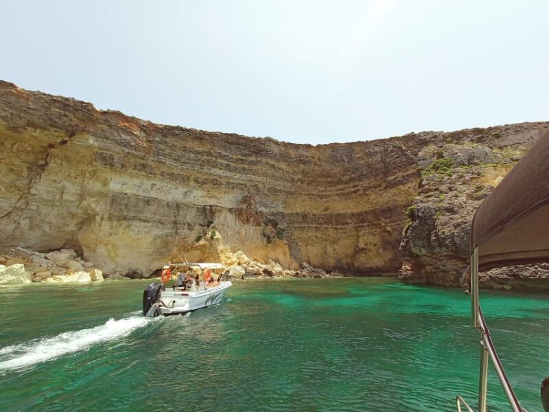 Mellieha: 3:00pm Speedboat round Comino Caves 2h Blue Lagoon - Practical Considerations and Tips