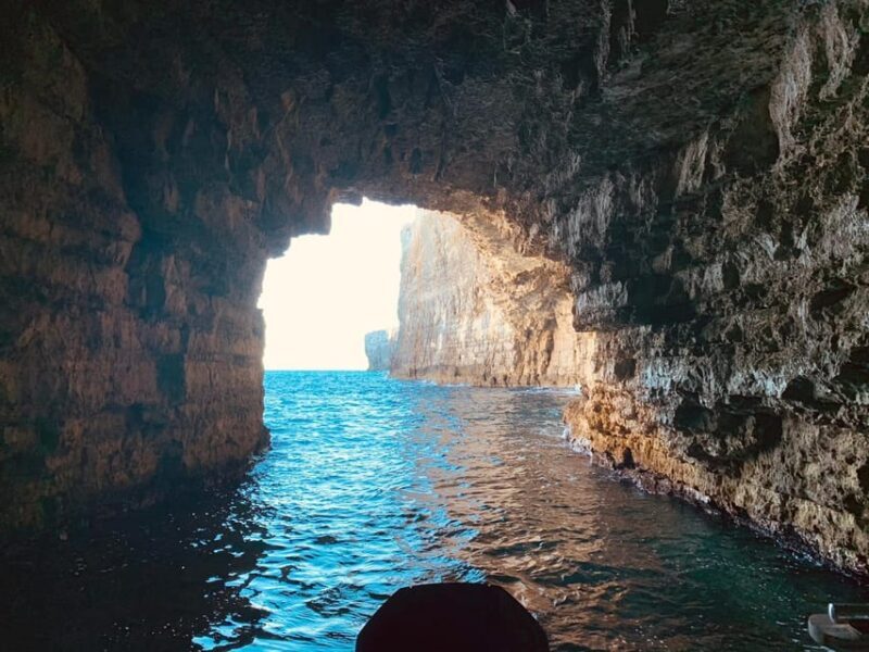 Mellieha: 3:00pm Speedboat round Comino Caves 2h Blue Lagoon - FAQ