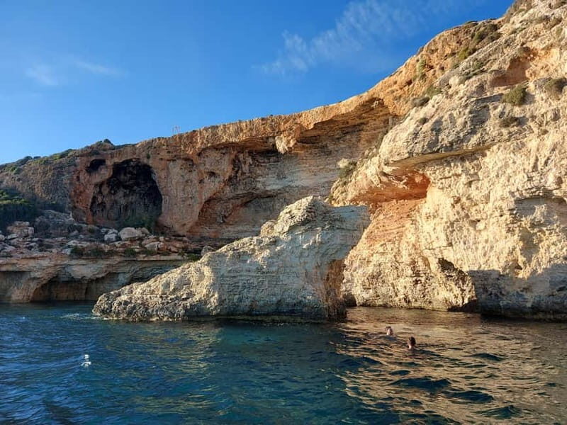 Mellieha: Private boat for 5 people to Comino & Blue Lagoon - Practical Tips for a Smooth Trip