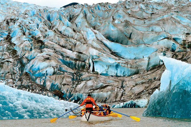 Mendenhall Lake Canoe Adventure - Mendenhall Lake Canoe Adventure: A Close-Up of Glaciers and Nature’s Wonders