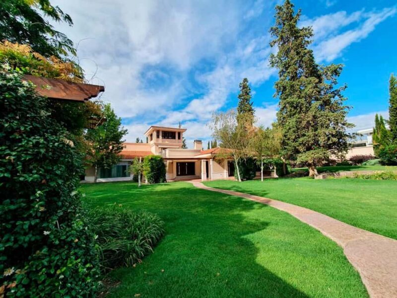 Mendoza 2-Day Escape at Luxury Wine Resort & Optional Flight - A First Glimpse: Why This Tour Stands Out