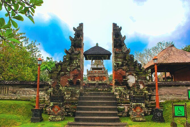 Mengwi Temple, Monkey Forest, Tanah Lot & Royal Balinese Dinner - Why This Tour Offers Great Value