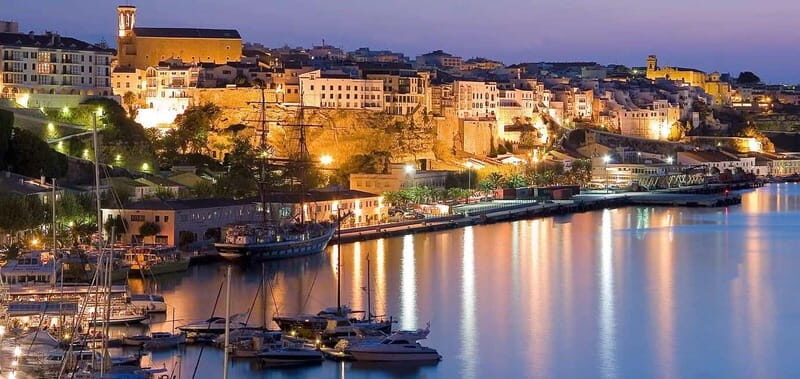 Menorca: Mahon Guided Walking Tour with History & Tastings - Exploring Mahon with a Local Touch