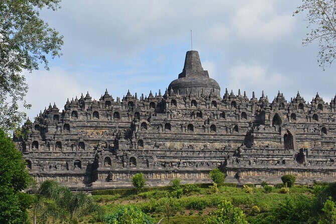 Merapi Sunrise, Borobudur Climb Up Access, and Prambanan Day Tour - In-Depth Review: Your Day in Yogyakarta