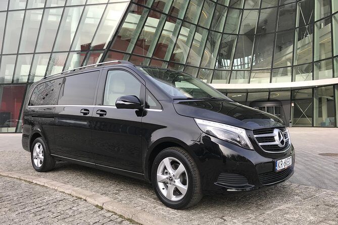 Mercedes V Class VIP minivan Kraków - Luxurious Kraków Transfer in a Mercedes V Class VIP Minivan