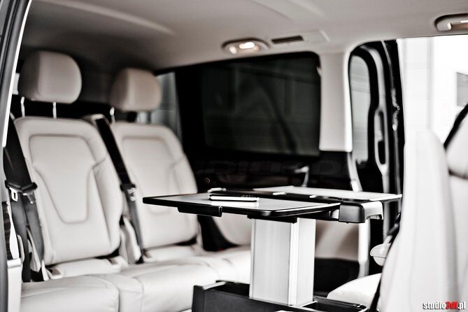 Mercedes V Class VIP minivan Kraków - A Deep Dive into the Kraków Mercedes V Class VIP Transfer
