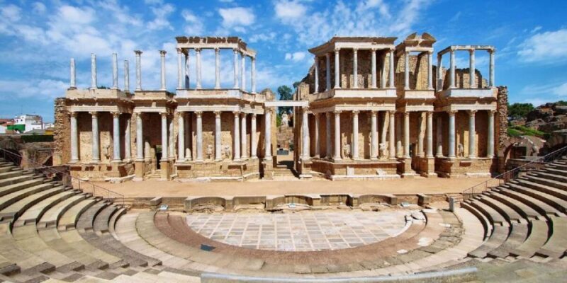 Merida: Guiding Walking Tour with Theater and Amphitheatre - Who Will Love This Tour?