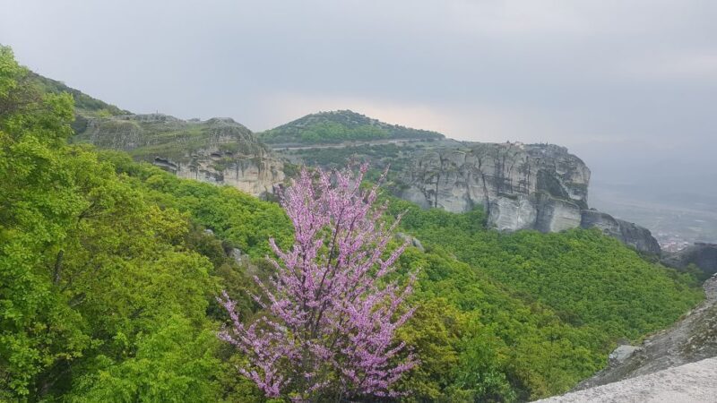 Meteora: Easy Hiking Adventure - A Deep Dive into the Meteora Hiking Tour