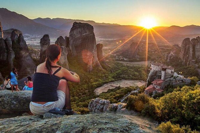 Meteora Full Day Tour from Thessaloniki - Experience the Wonders of Meteora Without a Car