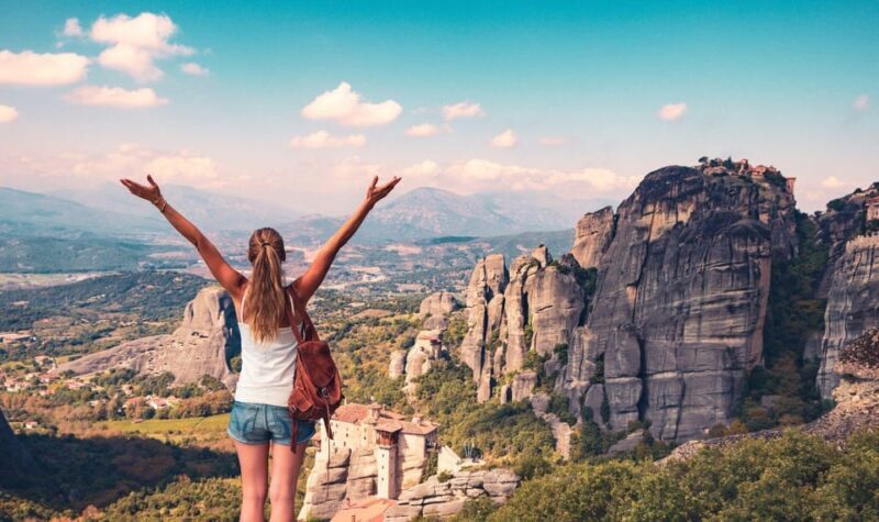 Meteora: Hiking Tour with Local Guide and Monastery Visit - Exploring Meteora: A Guided Hiking Tour with Monastery Visits