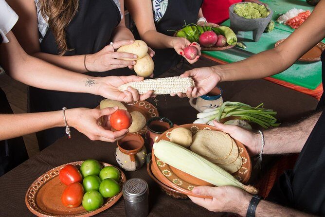 Mexican Cooking Class with fresh Local Market ingredients selection and transpor - FAQ