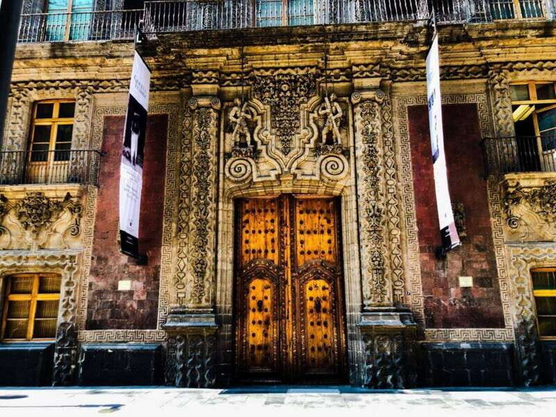Mexico City: A Day in the Colonial Era Through its Palaces - Who Should Sign Up?