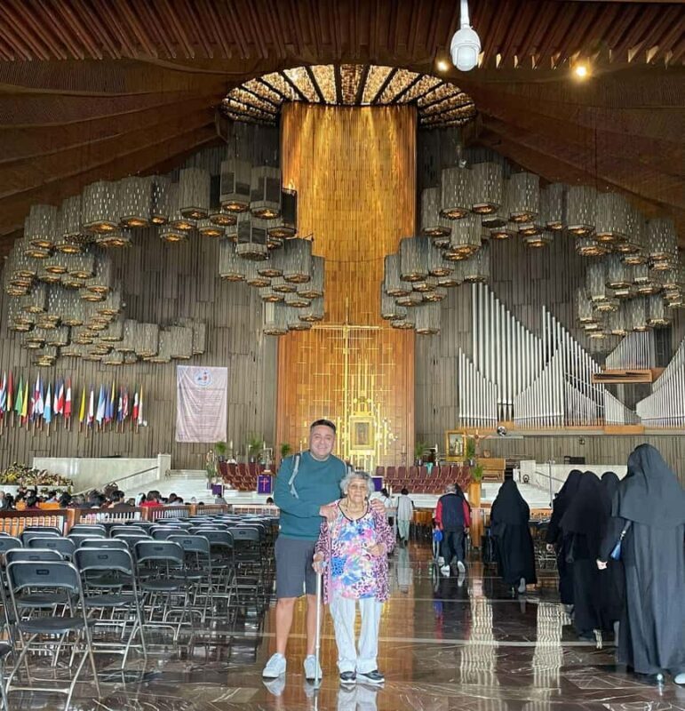 Mexico City: Basilica of Guadalupe Tour, Pick-Up Included (Small Groups) - An In-Depth Look at the Basilica of Guadalupe Tour