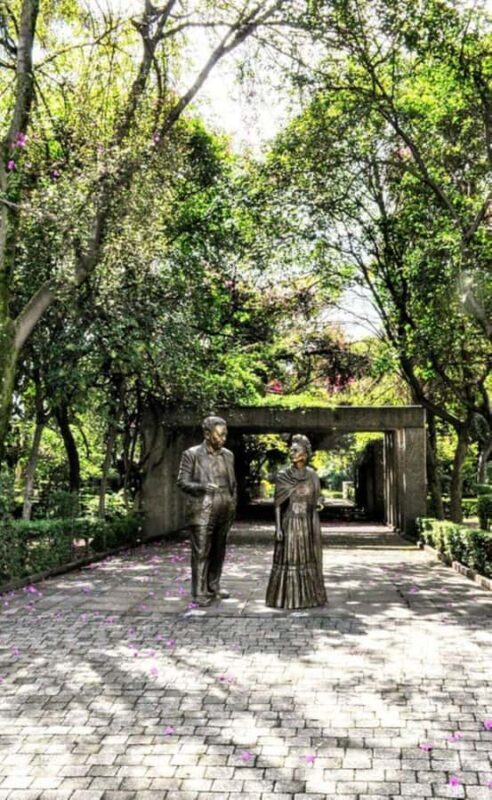 Mexico City: Coyoacán Bohemian History and Architecture Tour - Exploring Coyoacán: A Vibrant Walk through Mexico City’s Artistic Heart