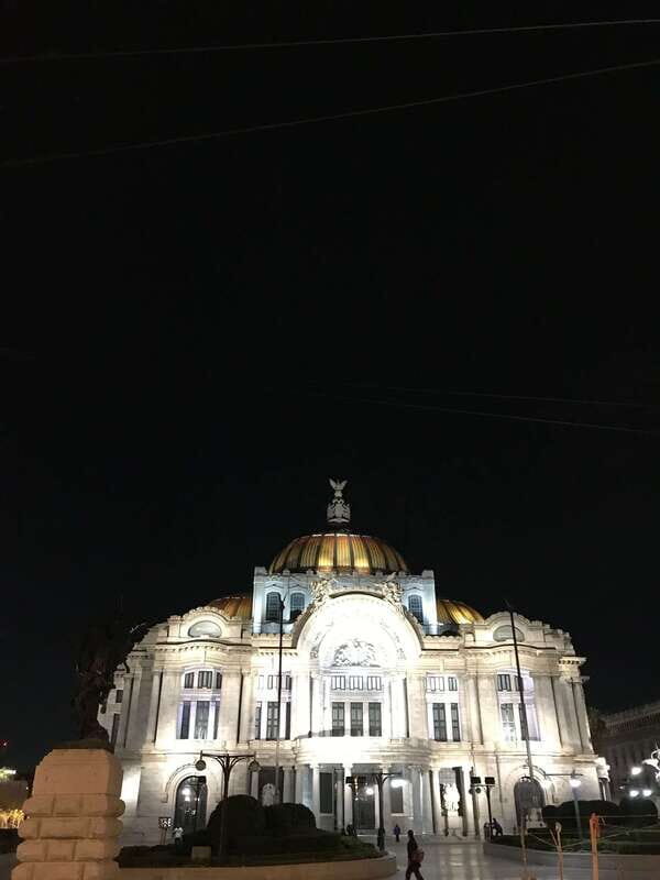 Mexico City: Historic Center VIP Tour with Templo Mayor - Modern Mexico and Optional Visits