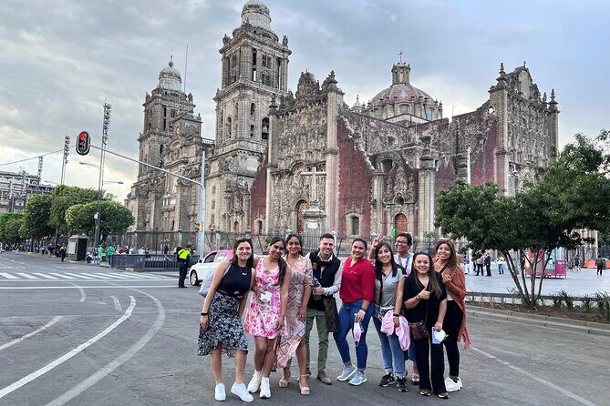 Mexico City Tour Bilingual Tour - Key Points