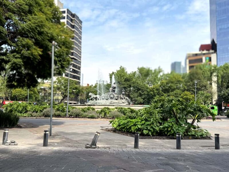 Mexico City: Tuktuk Tour Roma Condesa - Key Points