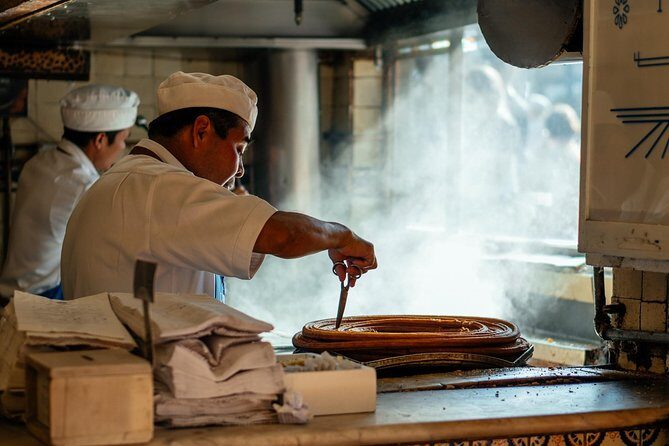 Mexico Private Food Tour With Locals Including 10 Tastings - The Guide and Personal Touch