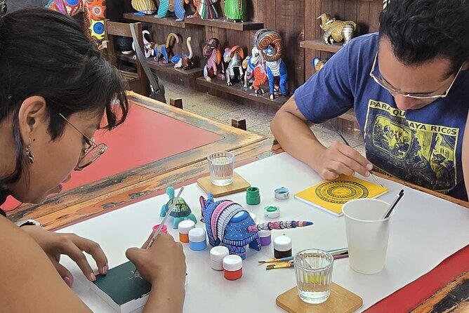 Mezcal and Canvas - Introduction: A Unique Blend of Art and Mezcal in Oaxaca