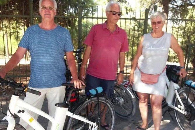 Mezedaki tasting and cycling tour on a eBike in Athens - A Closer Look at the Athens Mezedaki and Cycling Experience
