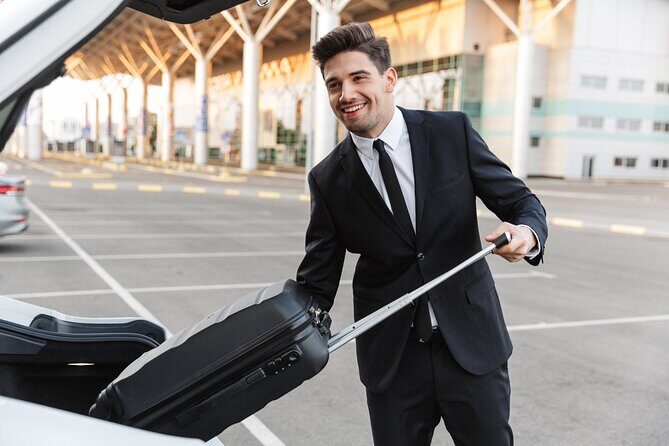 Miami Airport Private Transfer ( Up to 14 passengers) - Key Points
