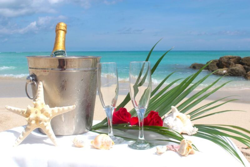 Miami: Beach Wedding or Renewal of Vows - The Sum Up